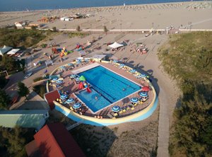 Pool und Strand