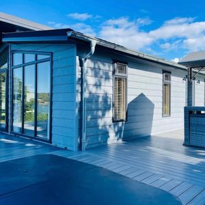 Luxurious Lodges
