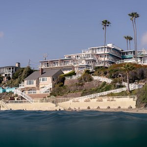 Laguna Riviera is an oceanfront hotel that overlooks the Pacific Ocean in Southern California.