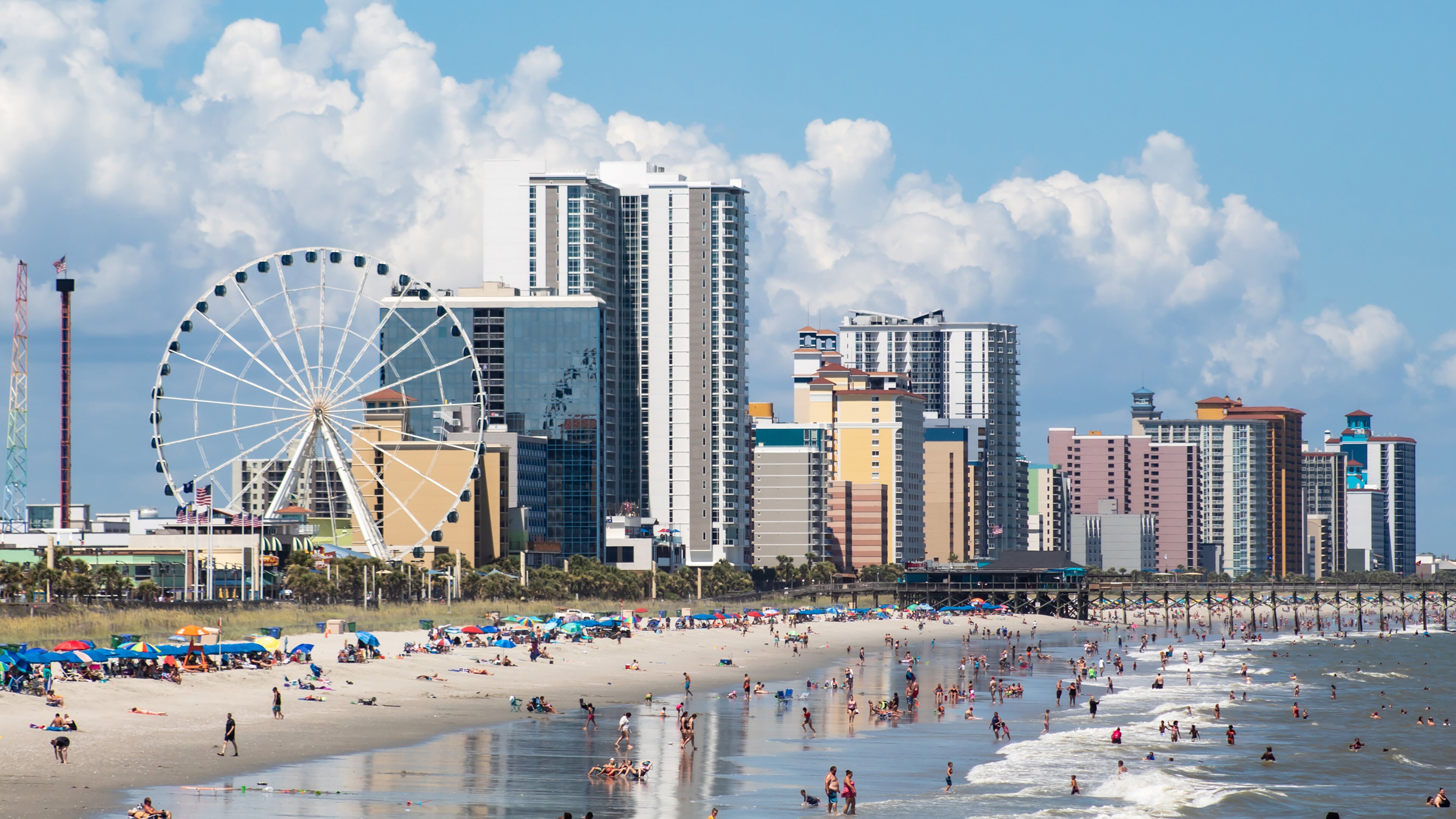 Myrtle+Beach+Buzz%3A+Coastal+Resort+Expands+with+New+Aquarium+and+Ferris+Wheel