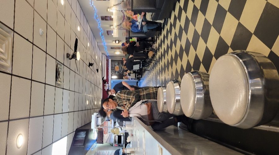 The Breakfast & Burger Club
