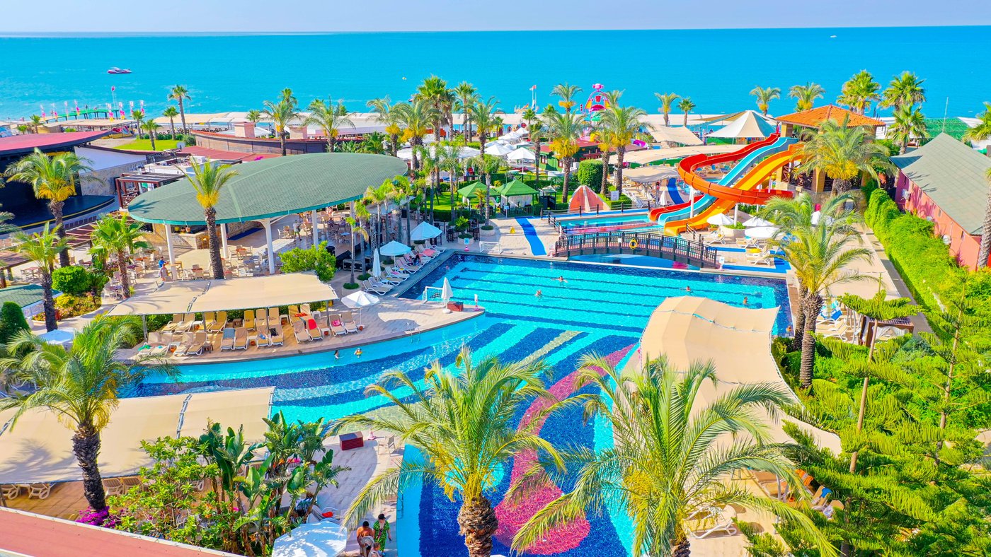Asteria family resort belek отзывы. Cristal Family Belek. Crystal Family Resort Spa 5. Богазкент Белек Турция. Crystal Hotels Турция