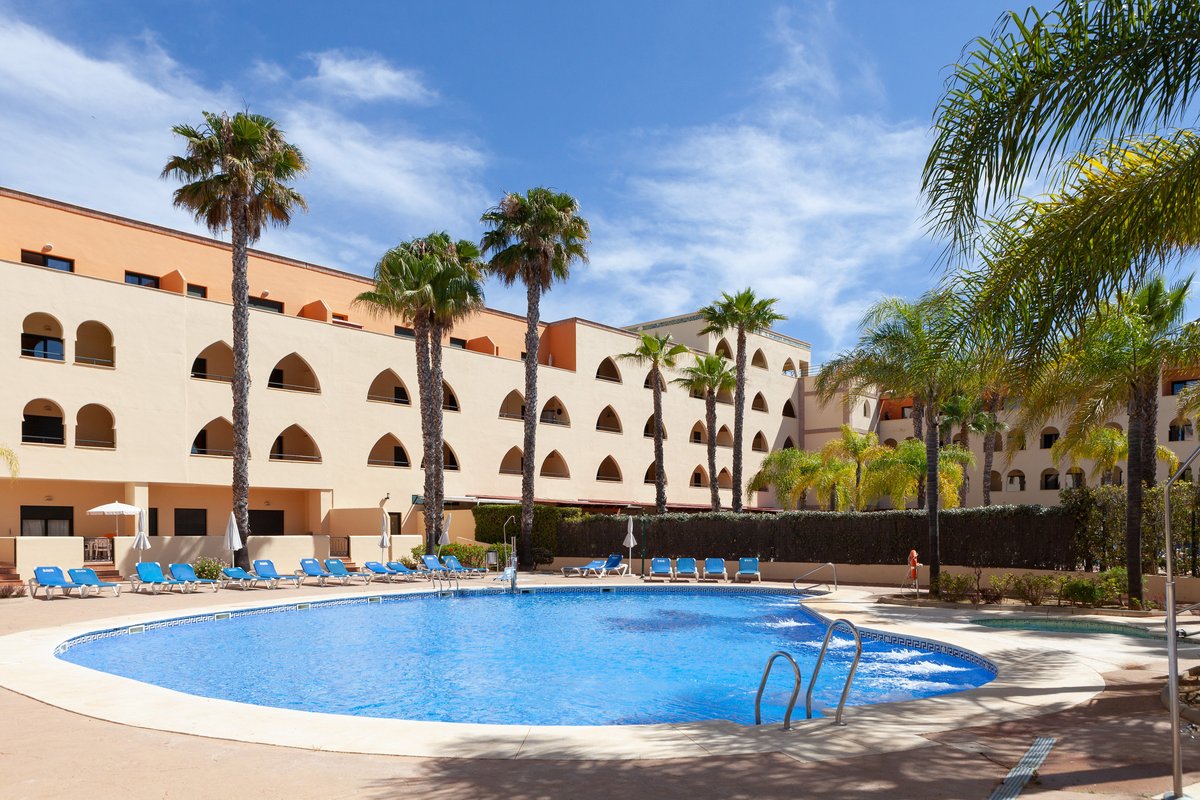 Apartamentos Playamarina Pool Pictures & Reviews - Tripadvisor