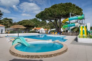 Pool und Strand