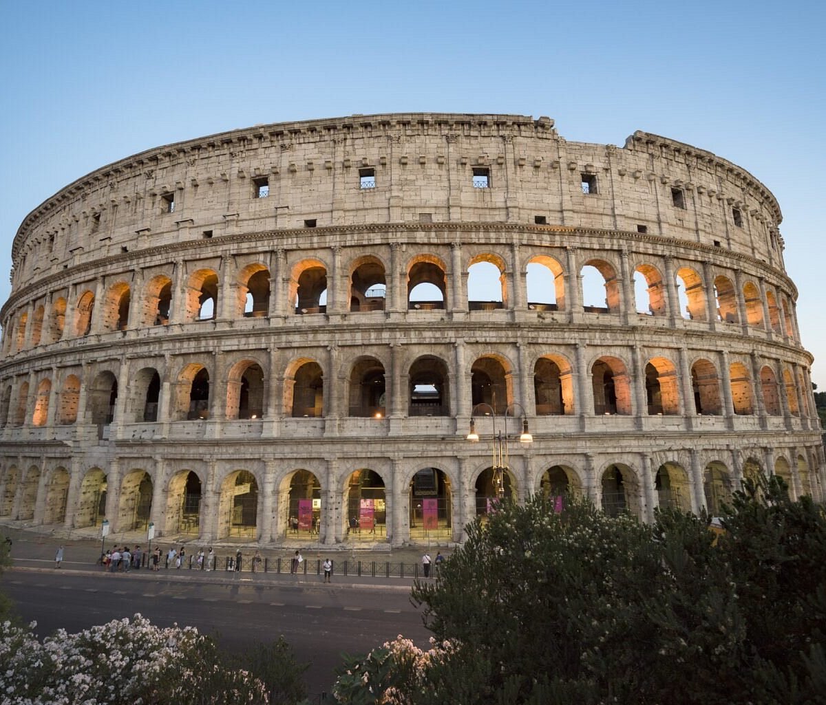 American university of rome. Римский Колизей Италия. Театр Колизей. Колизей фото. Третий университет Рима.