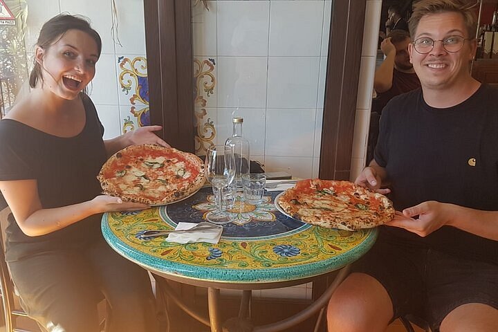 Tripadvisor | Taller de pizza en Nápoles Haz tu Margarita ofrecido por Eat  and Walk Italy | Italia