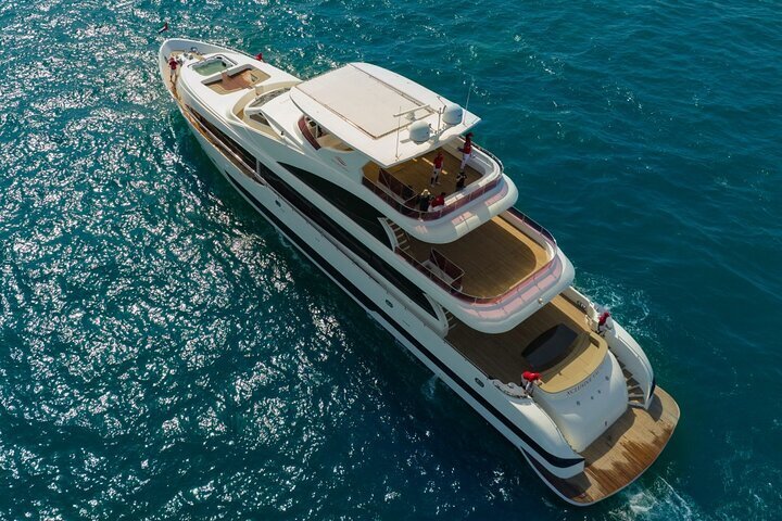 xclusive yachts riviera avis