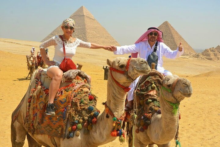 Private Tour to Pyramids & The Egyptian Museum With Lunch