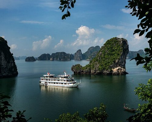 Halong Bay 1 Day Classic - Kevin's Travel Hanoi