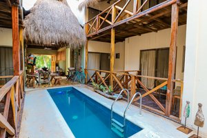 Piscina y playa