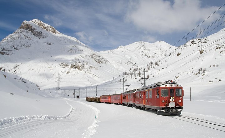 are dogs allowed on trains in switzerland