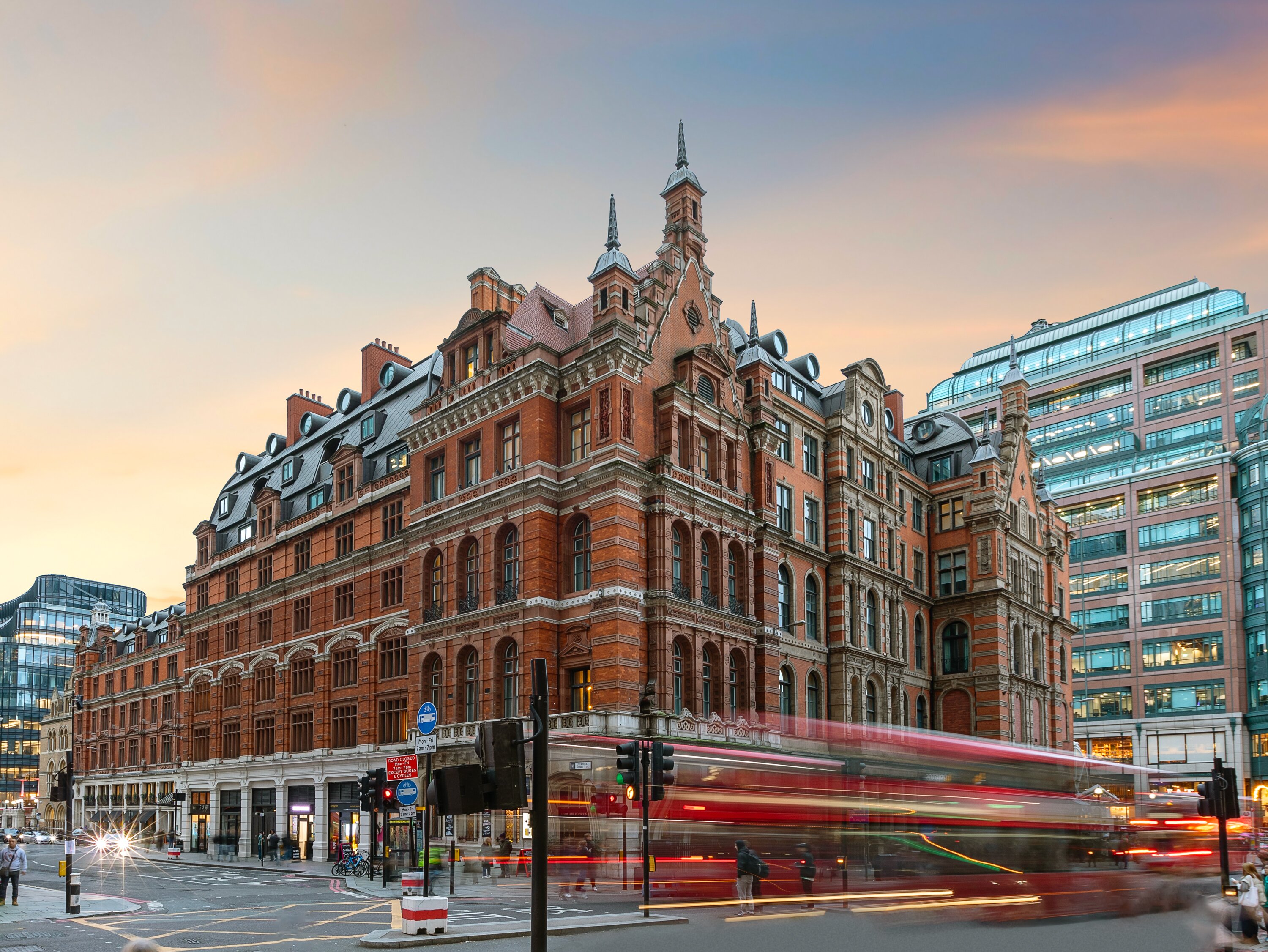 Liverpool street shop