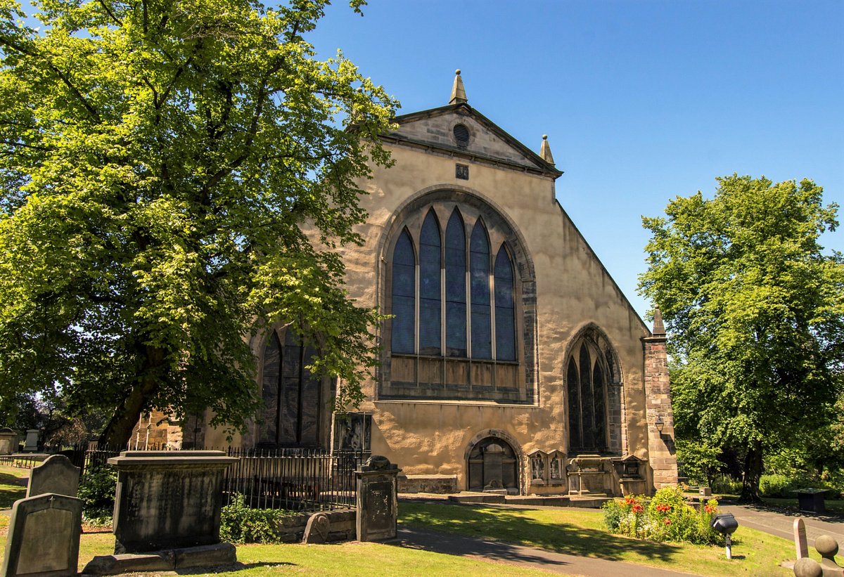 Igreja por fora, Boteco por dentro. Em Glasgow antigas igrejas se tornam  bares.