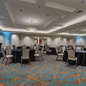 Drury Plaza Hotel Nashville Downtown in Nashville, image may contain: Office Building, City, Urban, Condo