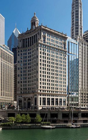 LondonHouse Chicago, Curio Collection by Hilton in Chicago, image may contain: City, Urban, Cityscape, Office Building