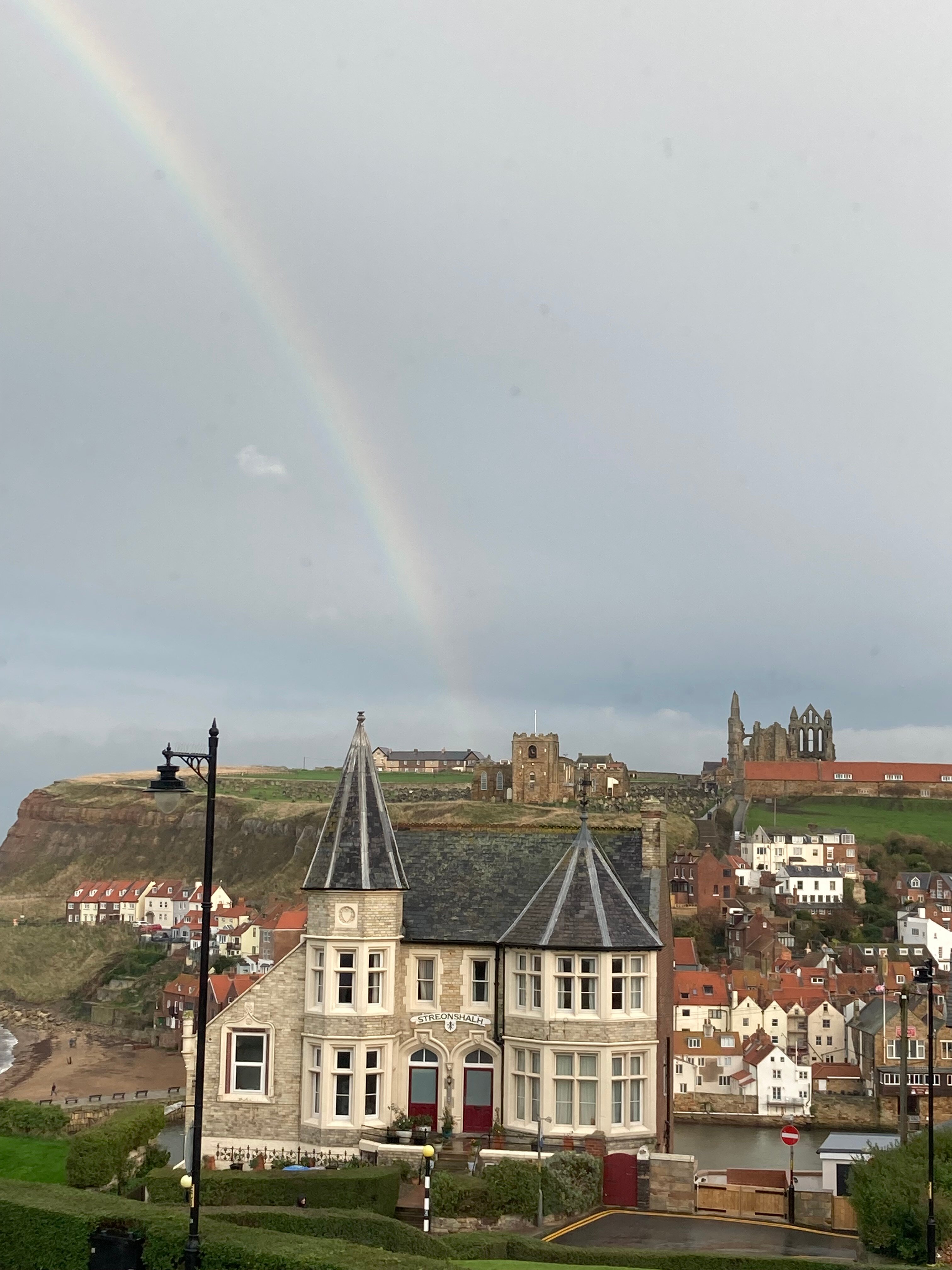 KHYBER MOUNT GUEST HOUSE (Whitby, Inglaterra): Opiniones Y Precios