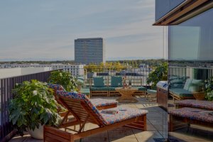 Room & Suite