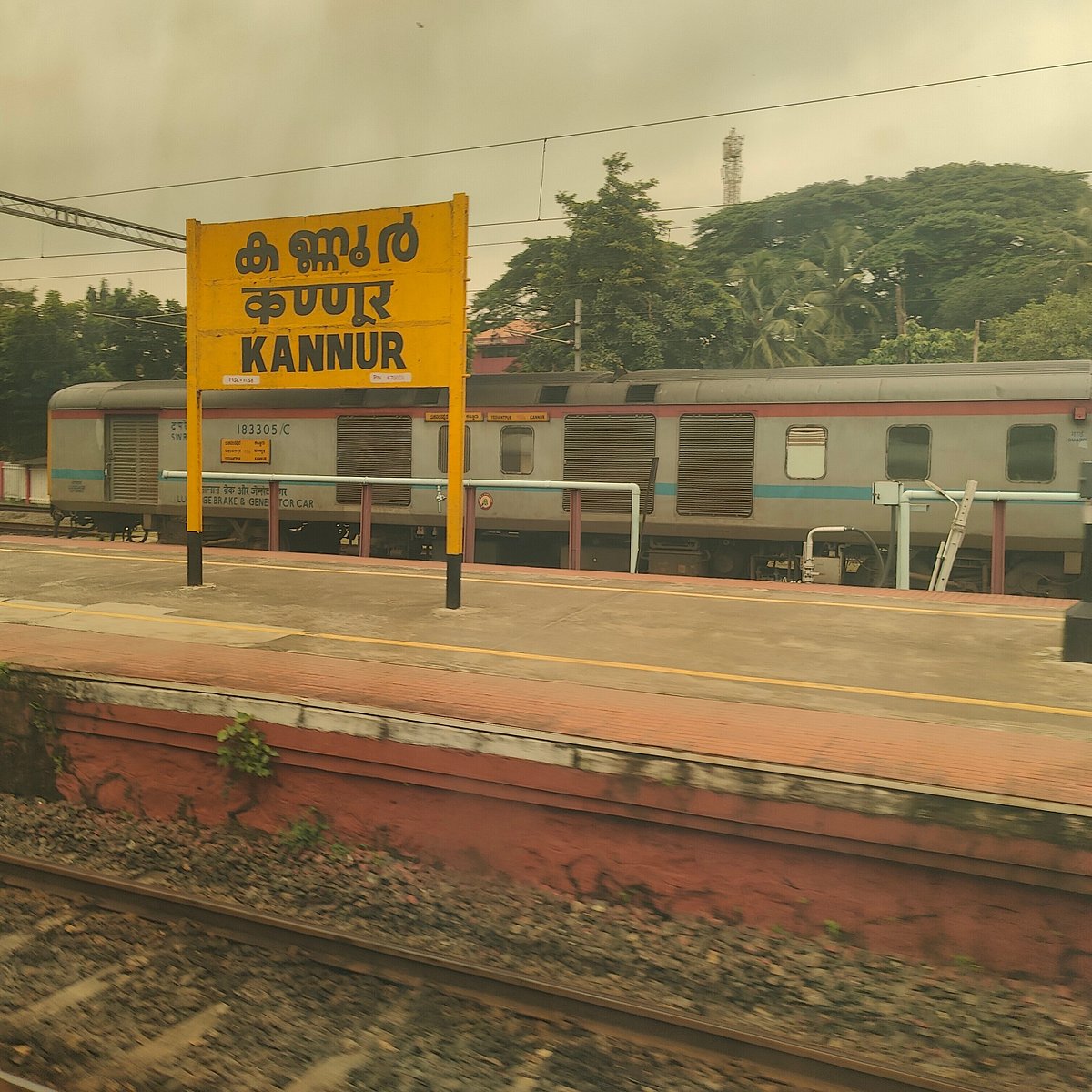 kannur railway station near tourist places