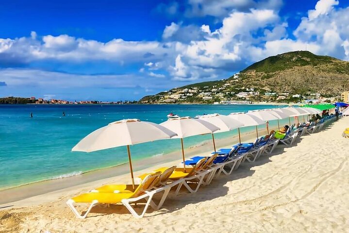 Discover Guana Bay Beach in St. Martin: Your Ultimate Travel Guide