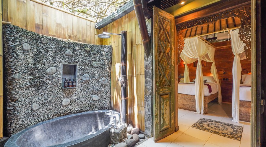 Garden Room Outdoor Bathtub & Bedroom (2 Single Beds)