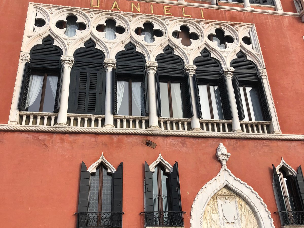 venice free walking tour review