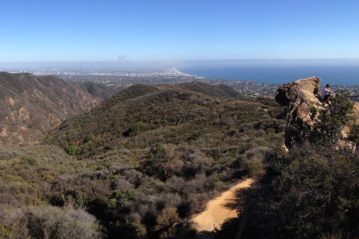 2024 Hike in the Santa Monica Mountains provided by Alberto Cioni Inc