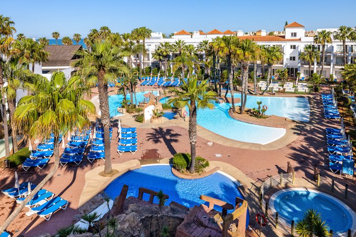 Imagen 1 de PlayaBallena Aquapark & Spa Hotel