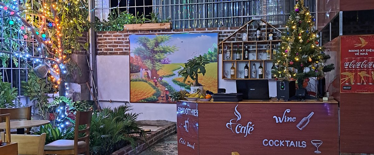 Phục vụ ăn uống Âu-Á