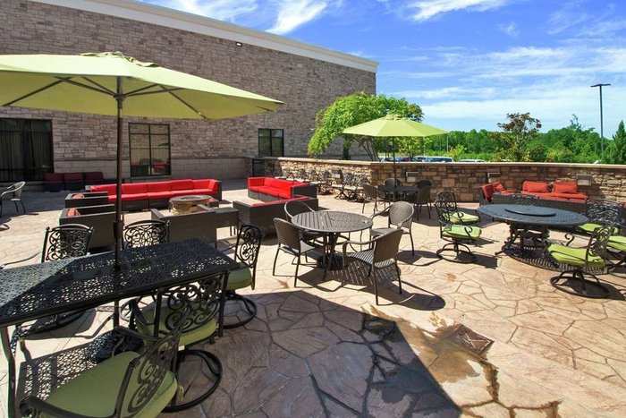 EMBASSY SUITES BY HILTON FAYETTEVILLE FORT BRAGG $151 ($̶1̶7̶7̶ ...