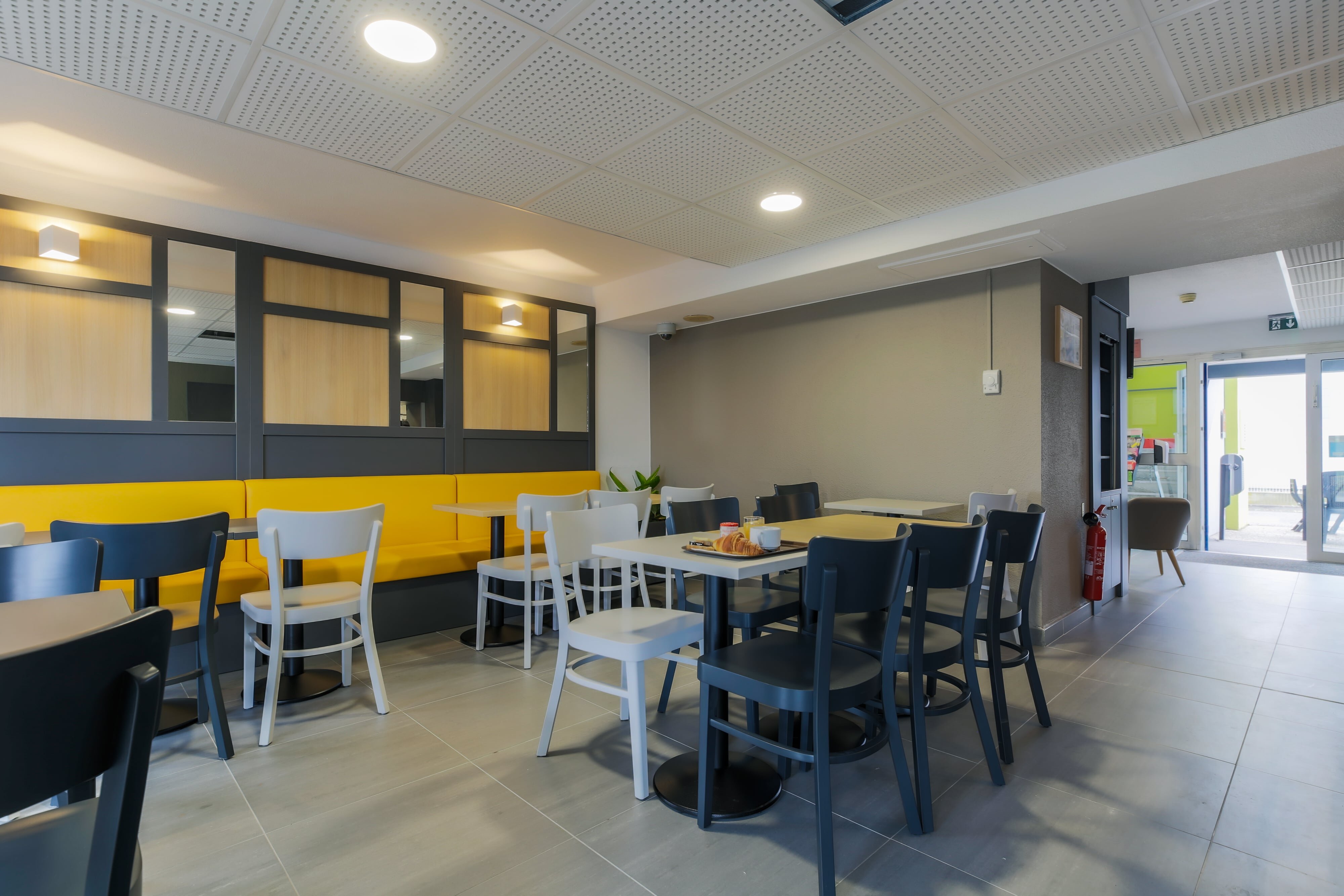 B&B HOTEL Metz Augny : Tarifs 2023 Et 34 Avis