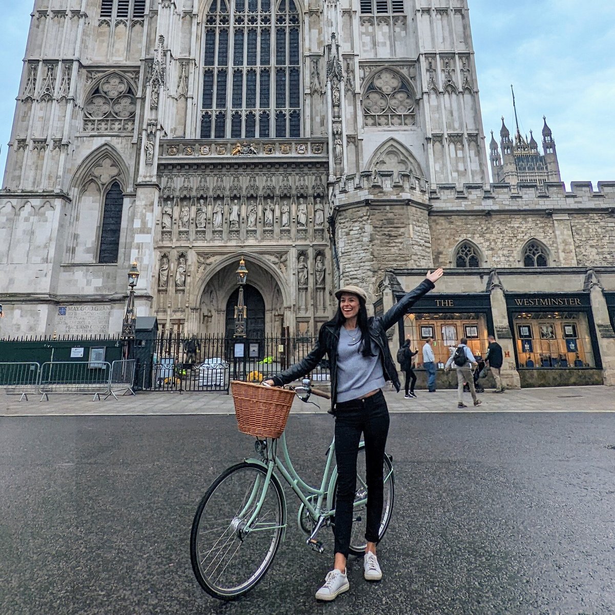 London trip. Лондон экскурсии. Veritatem Testamus в Великобритании. England mail Bike.