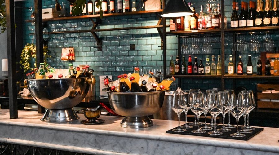 Restaurant Anglais, lunch drinks