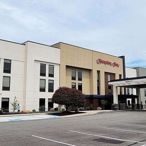 Hampton Inn Greensburg in Greensburg, image may contain: Office Building, Building, Architecture, City