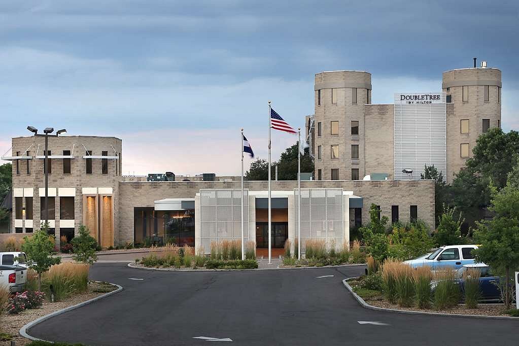 Hotels Thornton Co