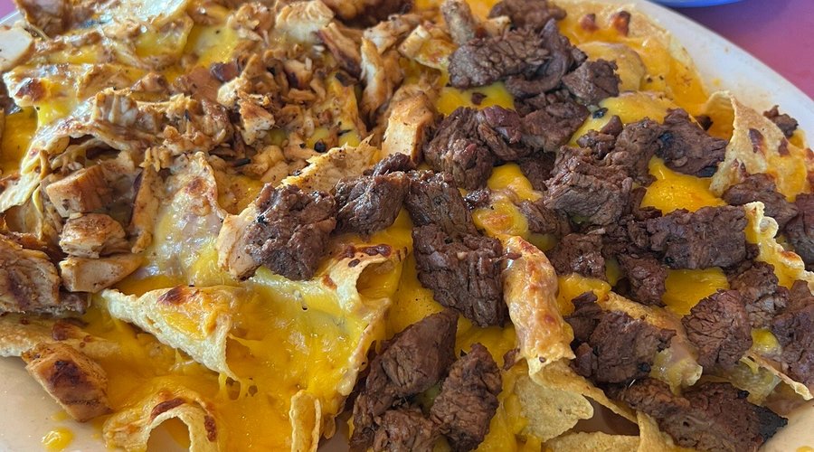 LaMesa Mexican Restaurante & Cantina