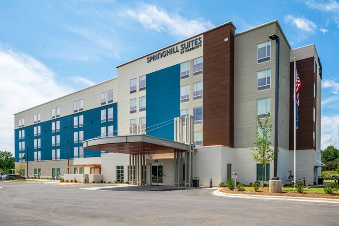 SPRINGHILL SUITES BY MARRIOTT CHARLOTTE AIRPORT LAKE POINTE $105 ...