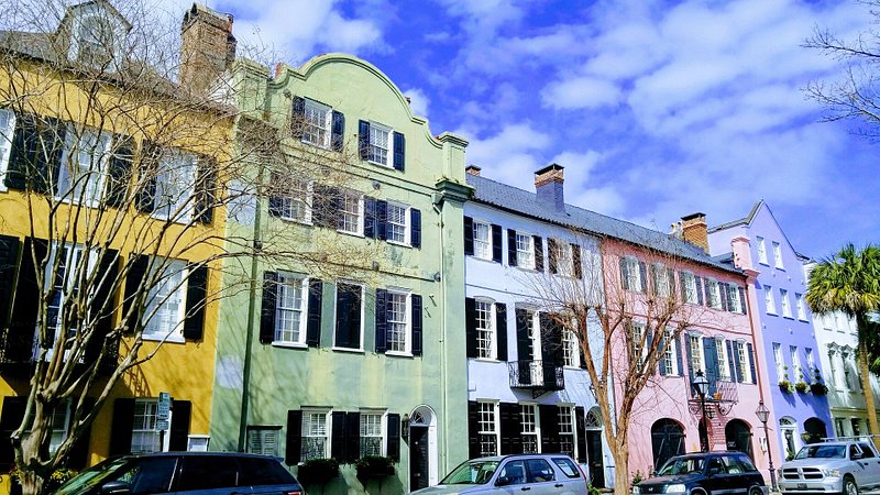 Colorful buildings on Rainbow Row in Charleston 