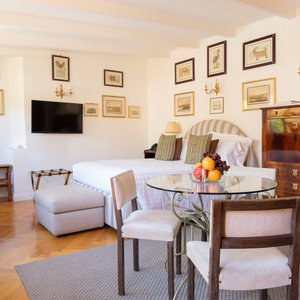 INTERNO 16