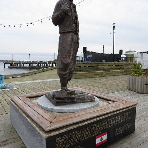 Society honours MaryRose diver with plaque