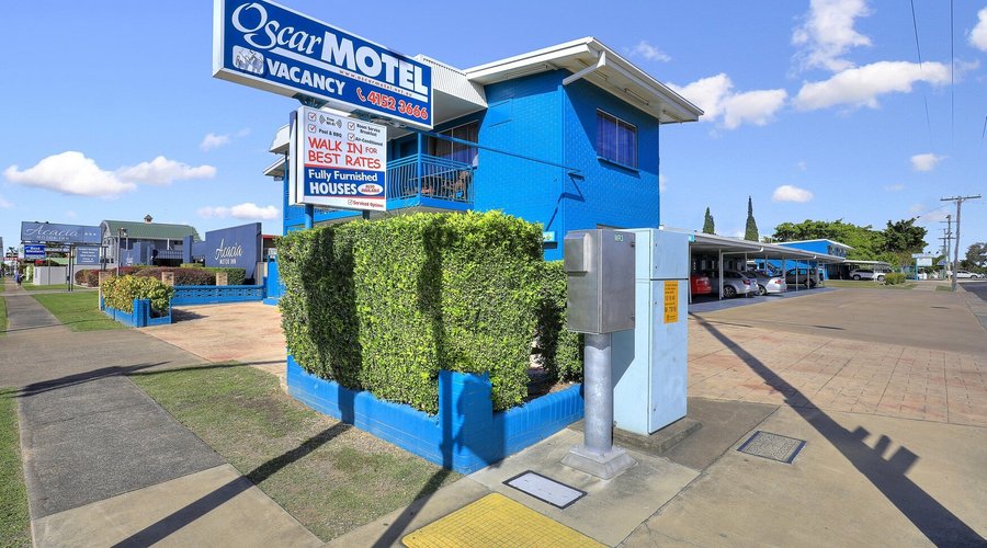 The Oscar Motel Sign on the Corner of Branyan & Bourbong St