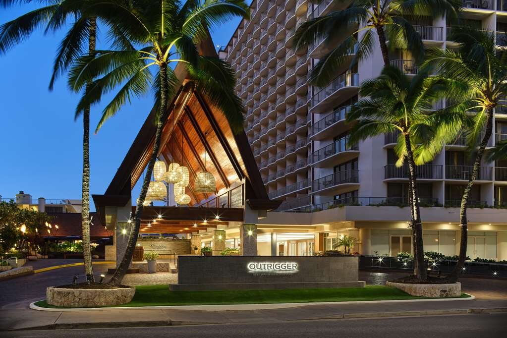 OUTRIGGER REEF WAIKIKI BEACH RESORT Hotel Reviews Price Comparison   Outrigger Reef Waikiki 