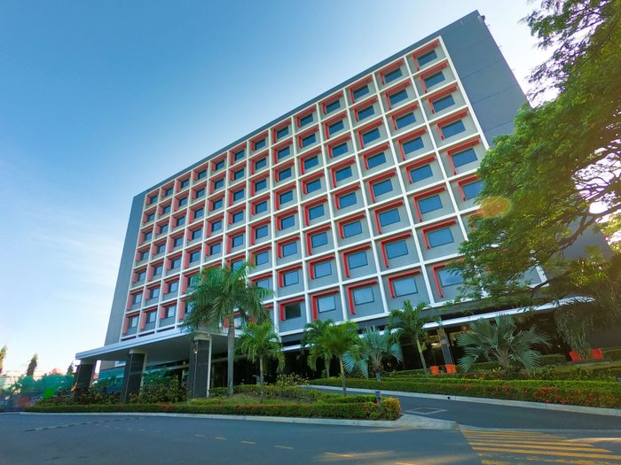 HOLIDAY INN EXPRESS PORT MORESBY, AN IHG HOTEL $135 ($̶1̶5̶3̶) - Prices ...