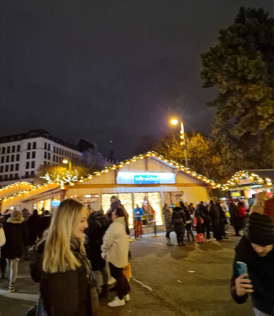 Christmas Market On Rathausplatz (Vienna) - All You Need To Know BEFORE ...