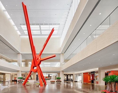 Best Shopping Center in Dallas, Luxury Shopping