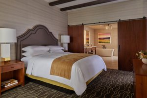 Room & Suite