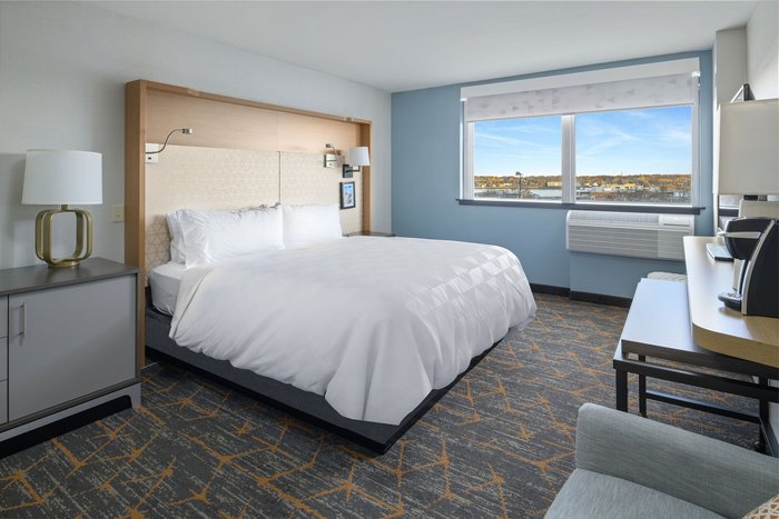 HOLIDAY INN PORTLAND-BY THE BAY, AN IHG HOTEL - Updated 2024 Prices ...