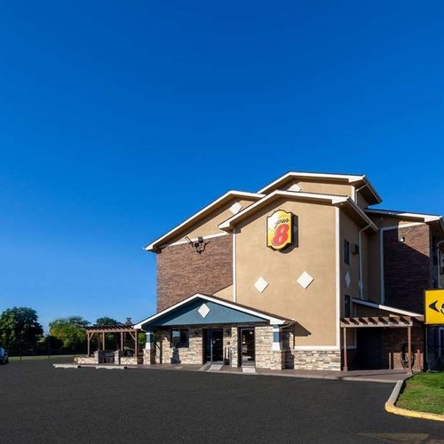 THE 10 BEST Roseville Hotel Deals (Aug 2023) - Tripadvisor