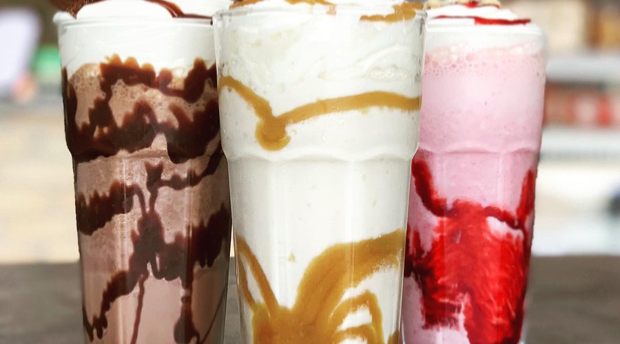 Real Milkshake - Fresh strawberry shortcake, Chocolate brownie, Banana & toffee 
