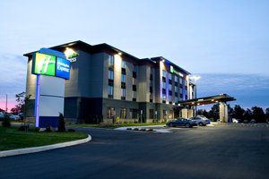 Holiday Inn Express Pembroke, an IHG Hotel in Pembroke, image may contain: Hotel, City, Neighborhood, Office Building