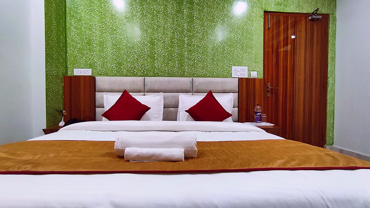 Spring Sky Haridwar by ShriGo Hotels Rooms: Pictures & Reviews ...